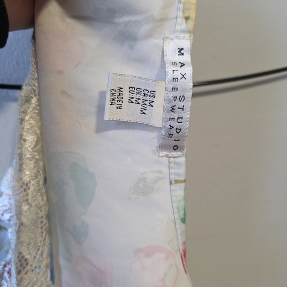 Max Studio Floral Chemise with Lace Trim - Picture 6 of 6